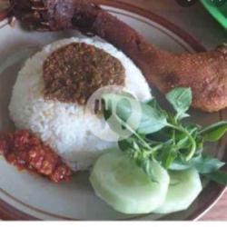 Nasi Penyetan Kepala