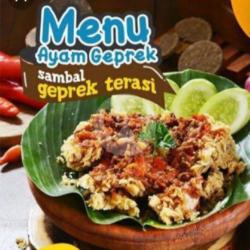 Lauk Ayam Geprek Terasi