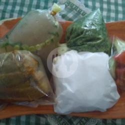 Paket Tanggo-tanggo B2 Arsik   Nasi   Sayur   Kuah Soup