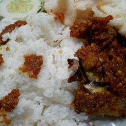 Nasi   Ayam Remek Bumbu Kacang