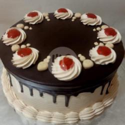 Kue Ulang Tahun Mocca Coklat Bulat Uk 20x20