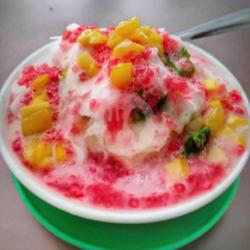 Es Campur,sirup Merah Leci Susu Kental Manis