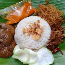 Nasi Uduk   Jengkol Semur