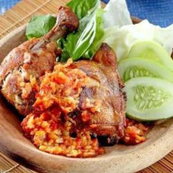 Ayam Goreng Tumbuk Jumbo   Nasi   Sambal Korek Pedas