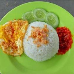 Nasi Telur Goreng Kremes