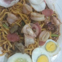 Mie Kuah Seafood Cumi