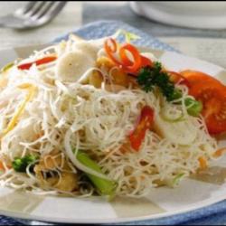 Bihun Goreng Putih Ayam, Telur