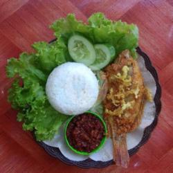 Paket Nasi   Nila Kremes   Lalapan   Sambal