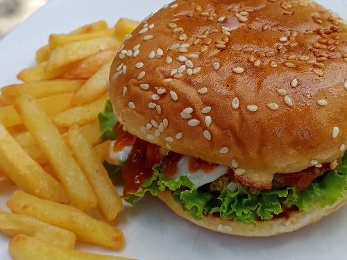 Barokah Burger, Bantengan