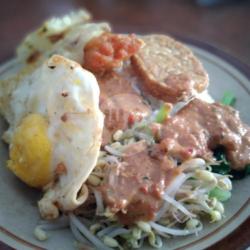 Nasi Pecel Lauk Telur