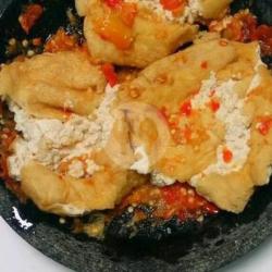 Tahu Penyet Sambal Bawang