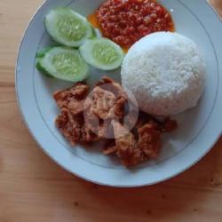 Nasi Kulit Sambel Hot