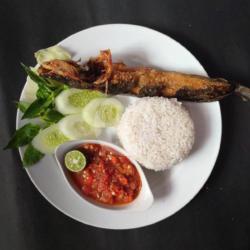 Nasi Lele Sambel Mentah