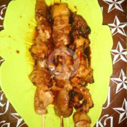 Sate Usus & Kulit Ayam