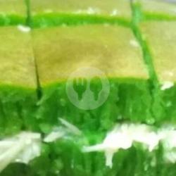 Martabak Manis Keju Susu Pandan