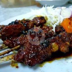 10 Sate Sapi Bumbu Kacang