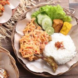 Ayam Gebuk Manggo   Nasi