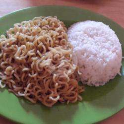 Indomie Goreng Plus Toping Plus Nasi