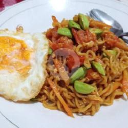 Mie Goreng Pete Telur Ceplok