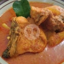 Gulai Ayam Paha Atas