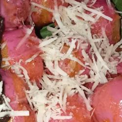 Pisang Kembung Strawberry Topping Keju