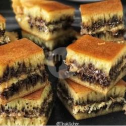 Martabak Bangka Kacang Coklat Pisang