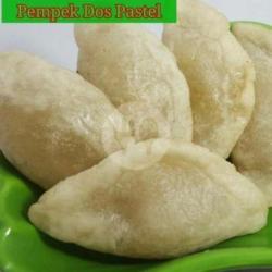 Pempek Pastel