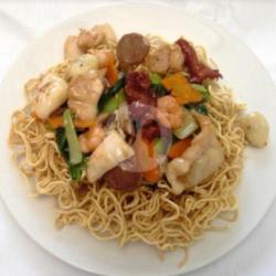 Tamie Goreng Seafood ( Mie Krispi)