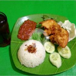 Paket Promo Nasi Ayam Goreng Krispy   Tahu Dan Tempe Goreng Krispy   Teh Manis