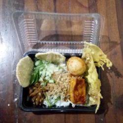 Pecel Nganjuk Telur Ayam Ceplok