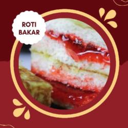 Roti Bakar Slai Strawberry