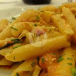 Penne Al Salmone E Vodka