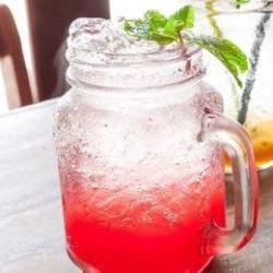 Raspberry Soda Water