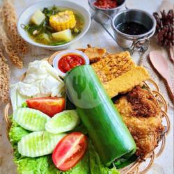 Nasi Timbel Komplit Ayam Bakar / Goreng   Sayur Asem