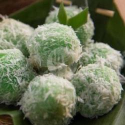 1 Porsi Kue Klepon Pandan