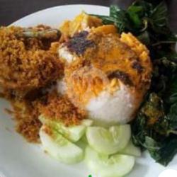 Nasi Ayam Goreng