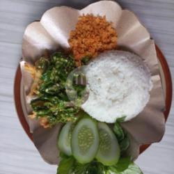 Paket Nasi Jamur Sambel Bawang   Es Teh