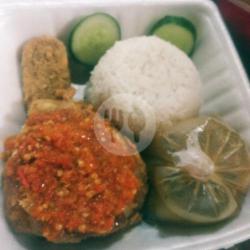 Nasi Ayam Geprek Jumbo