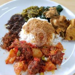 Nasi Daging Balado