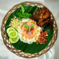 Nasi Ulam Ayam Goreng