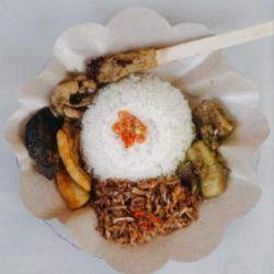 Nasi Lawar Serapah