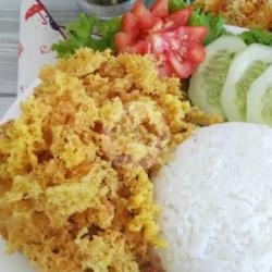 Nasi Kepala Kremes