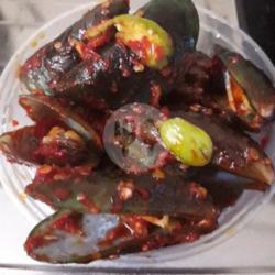 Kerang Hijau Sambel Goreng Pete