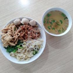 Bakmi Yum   Bakso (vegan)