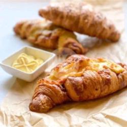 Chicken Ham And Cheese Croissant