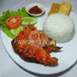 Ayam Penyet   Nasi   Tahu Tempe   Sambel Bawang / Terasi, Lalapan