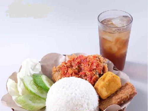 Daftar Harga Menu Delivery Ayam Geprek Kuring, Bandar Lampung Terbaru ...