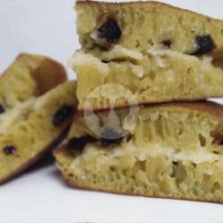 Terang Bulan Keju Kismis