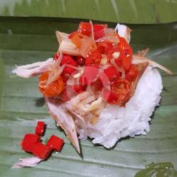 Nasi Mungil Ayam Suwir Sambal Matah