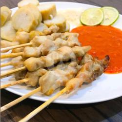 Sate Taichan Lontong